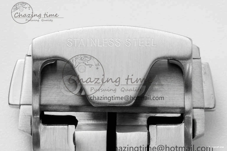 0304 ZipUp Speedmaster Racing Master SS HKF Best Edition Gray Black Dial on Black Rubber Strap A 7811